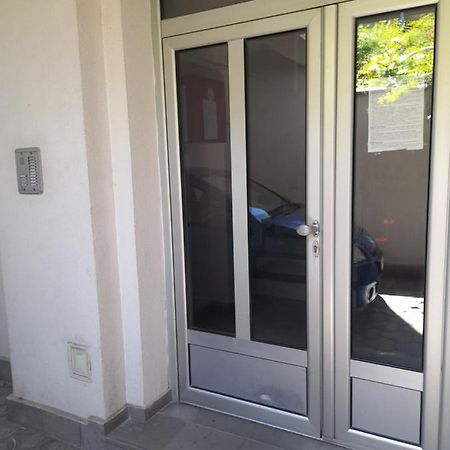 For You Apartman Ni 外观 照片
